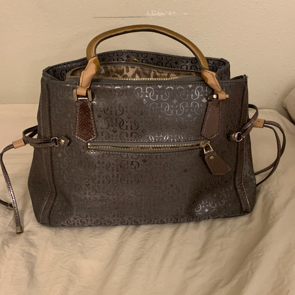 Guess Bag - Picture 2 of 5